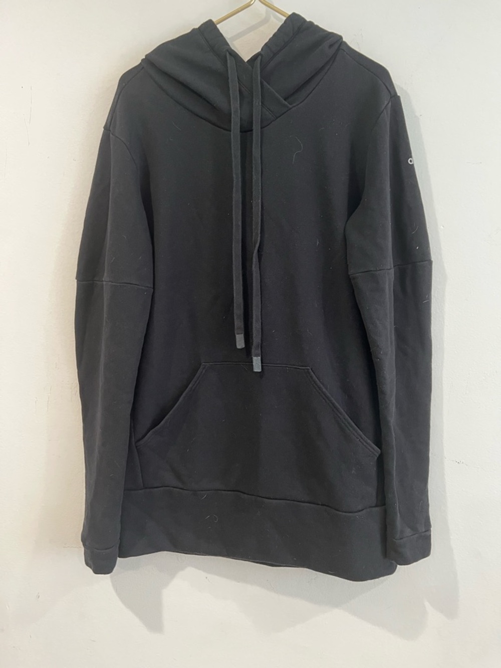 Alo yoga  women’s Black Pullover Hoodie  long Sweatshirt  kangaroo pocket L